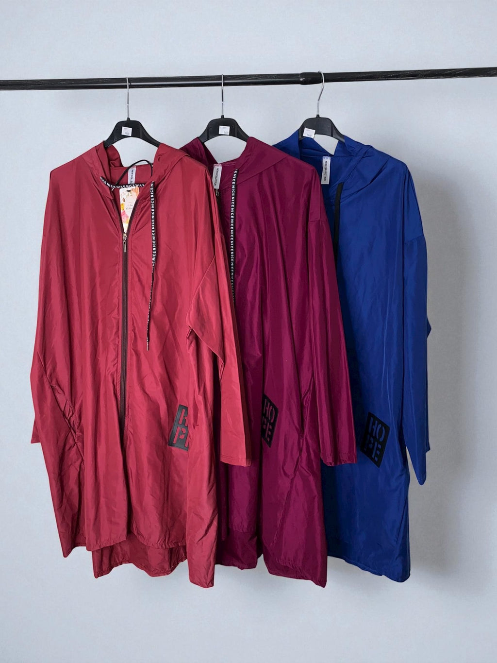 Veste déperlante à capuche grande taille – Légère et pratique TU curvy