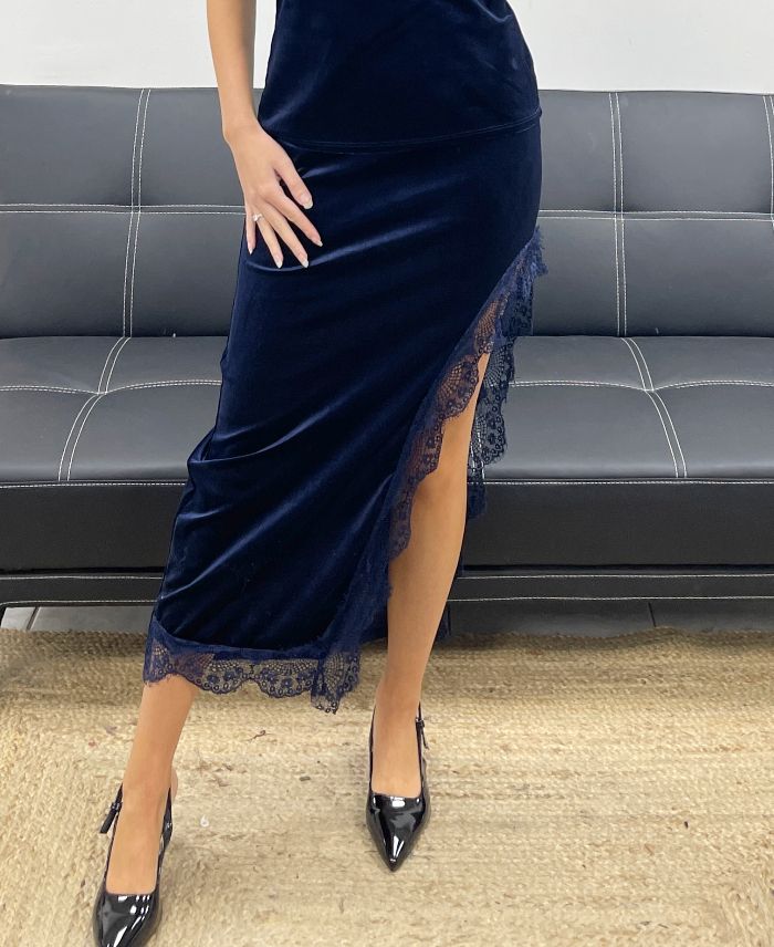 Jupe longue en velours avec dentelle et fente – Élégante et féminine TU